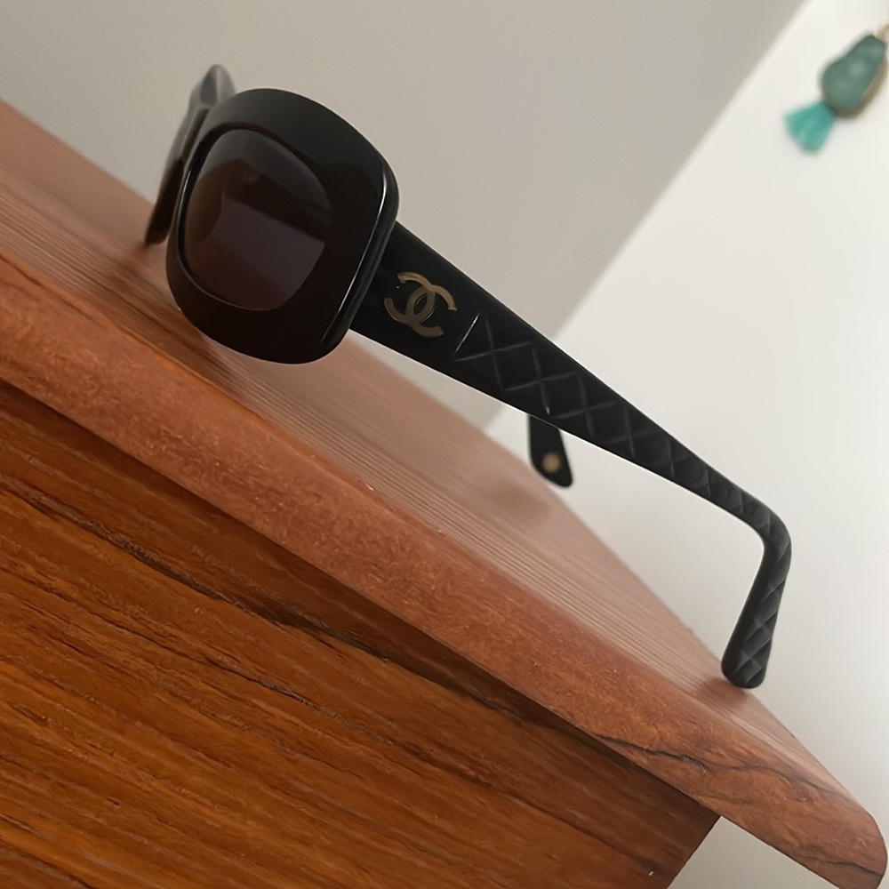 Chanel sunglasses original - Picture 2 of 5
